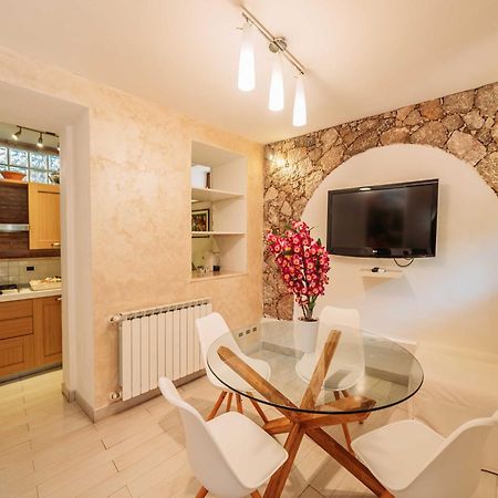 Private Villa At Villa Al Duomo 陶尔米纳 外观 照片